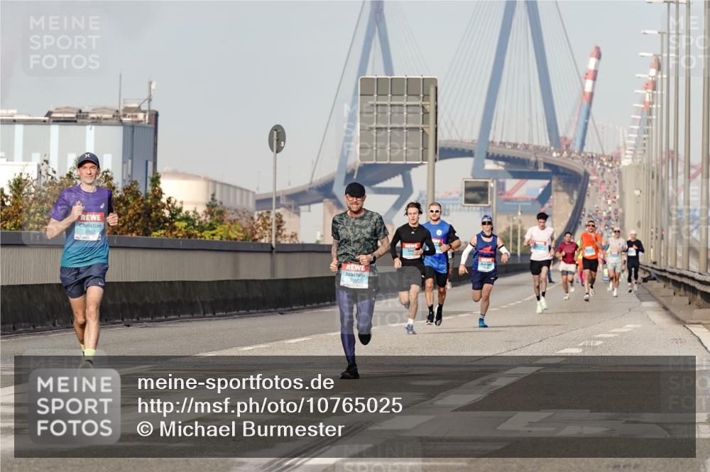 03.10.2026 - Köhlbrandbrückenlauf Michael Burmester http://msf.ph/oto/10765025 03.10.2026 09:41:25 Position 3  meine-sportfotos.de