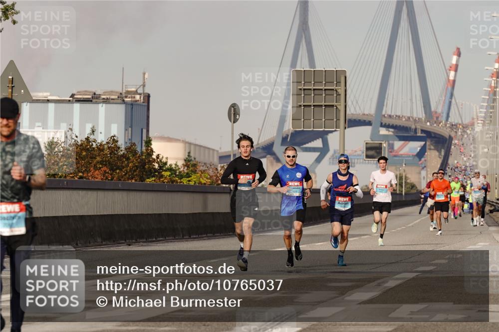 03.10.2026 - Köhlbrandbrückenlauf Michael Burmester http://msf.ph/oto/10765037 03.10.2026 09:41:31 Position 3  meine-sportfotos.de