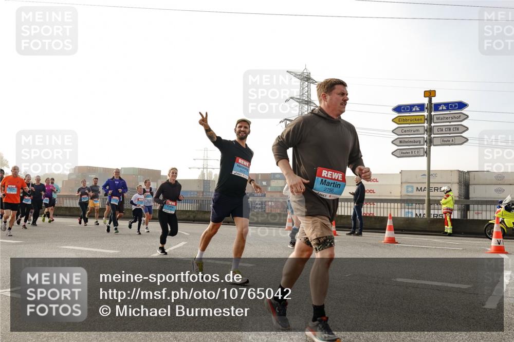 03.10.2026 - Köhlbrandbrückenlauf Michael Burmester http://msf.ph/oto/10765042 03.10.2026 09:19:03 Position 3 2756 meine-sportfotos.de
