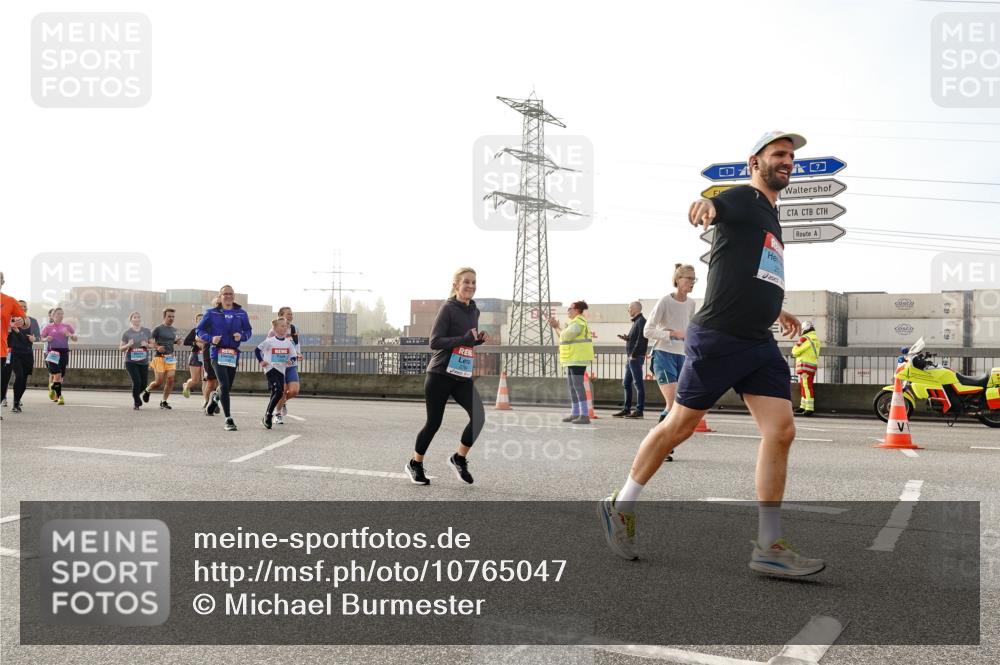 03.10.2026 - Köhlbrandbrückenlauf Michael Burmester http://msf.ph/oto/10765047 03.10.2026 09:19:04 Position 3 1 meine-sportfotos.de
