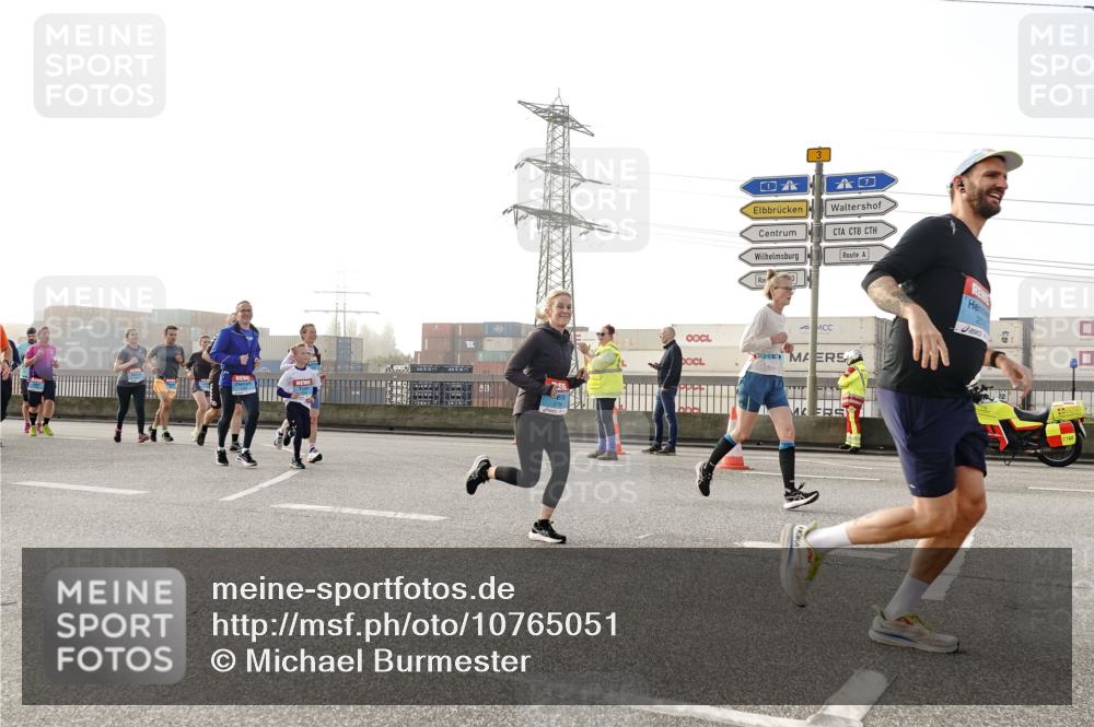 03.10.2026 - Köhlbrandbrückenlauf Michael Burmester http://msf.ph/oto/10765051 03.10.2026 09:19:04 Position 3  meine-sportfotos.de