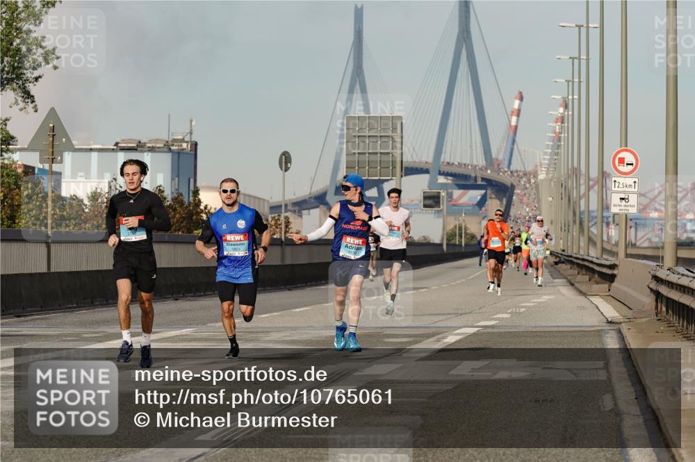 03.10.2026 - Köhlbrandbrückenlauf Michael Burmester http://msf.ph/oto/10765061 03.10.2026 09:41:36 Position 3 1823, 12, 5, 58 meine-sportfotos.de