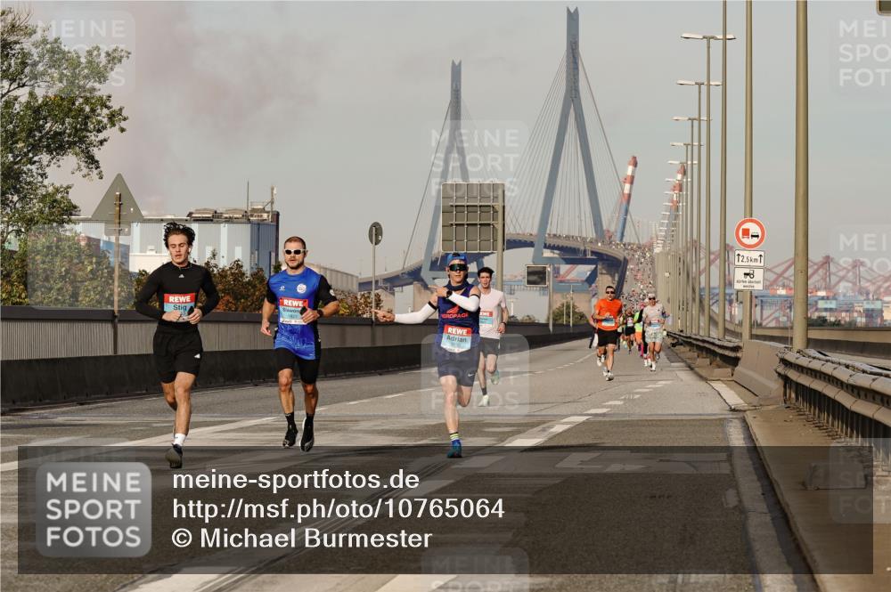 03.10.2026 - Köhlbrandbrückenlauf Michael Burmester http://msf.ph/oto/10765064 03.10.2026 09:41:37 Position 3 2130, 12, 5 meine-sportfotos.de