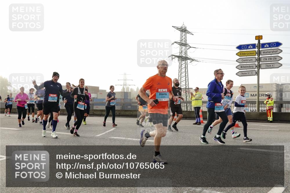 03.10.2026 - Köhlbrandbrückenlauf Michael Burmester http://msf.ph/oto/10765065 03.10.2026 09:19:06 Position 3 3, 2905 meine-sportfotos.de
