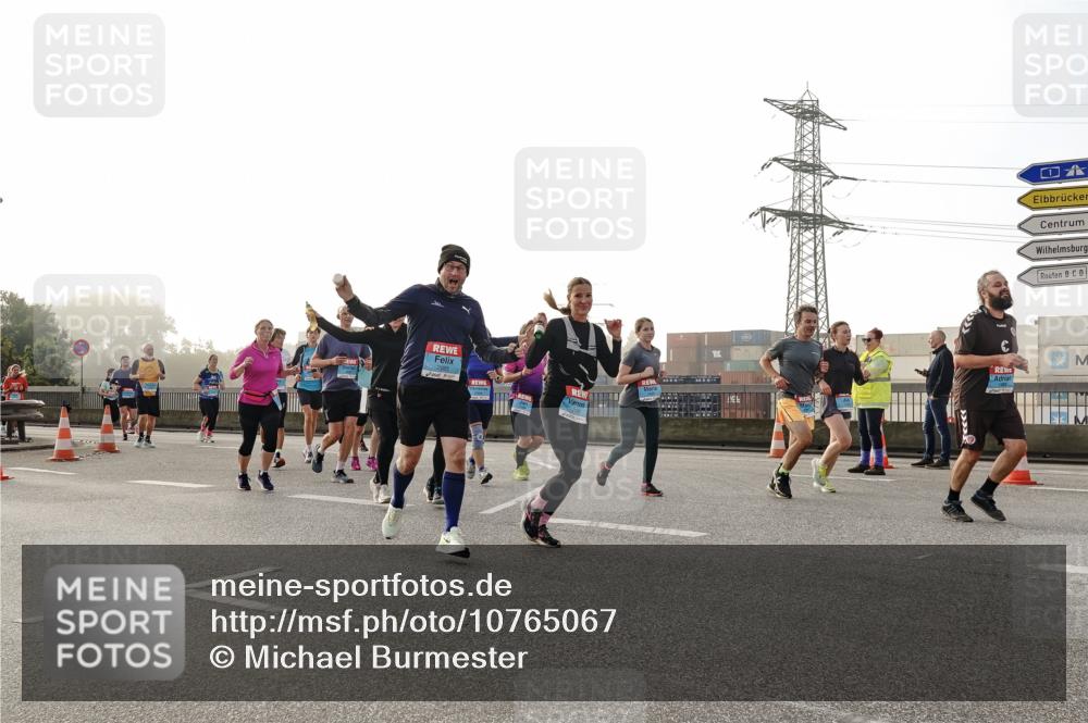 03.10.2026 - Köhlbrandbrückenlauf Michael Burmester http://msf.ph/oto/10765067 03.10.2026 09:19:07 Position 3  meine-sportfotos.de