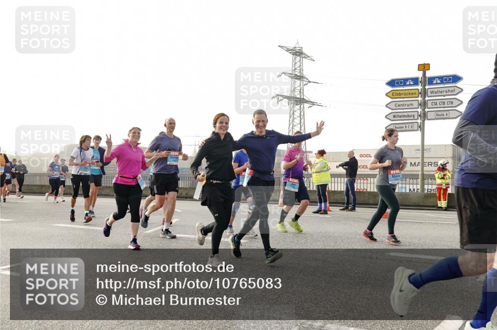 03.10.2026 - Köhlbrandbrückenlauf Michael Burmester http://msf.ph/oto/10765083 03.10.2026 09:19:08 Position 3  meine-sportfotos.de