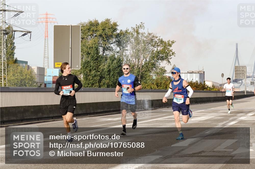 03.10.2026 - Köhlbrandbrückenlauf Michael Burmester http://msf.ph/oto/10765088 03.10.2026 09:41:41 Position 3 2153, 2130 meine-sportfotos.de