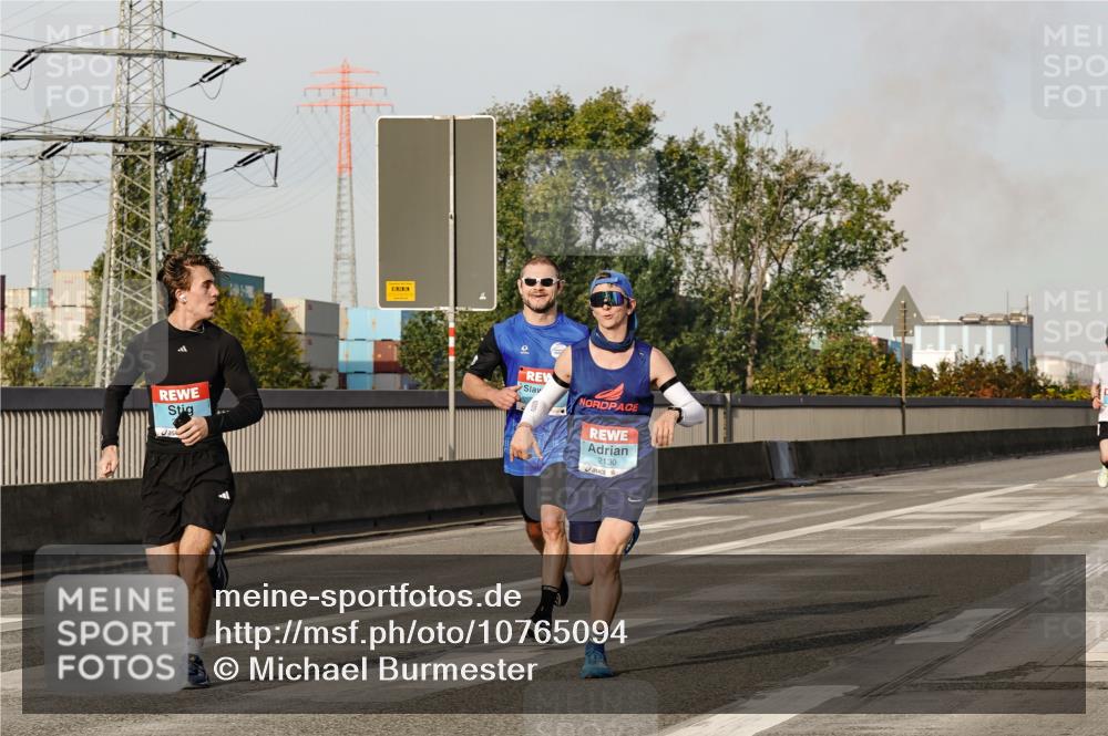 03.10.2026 - Köhlbrandbrückenlauf Michael Burmester http://msf.ph/oto/10765094 03.10.2026 09:41:42 Position 3 2130 meine-sportfotos.de