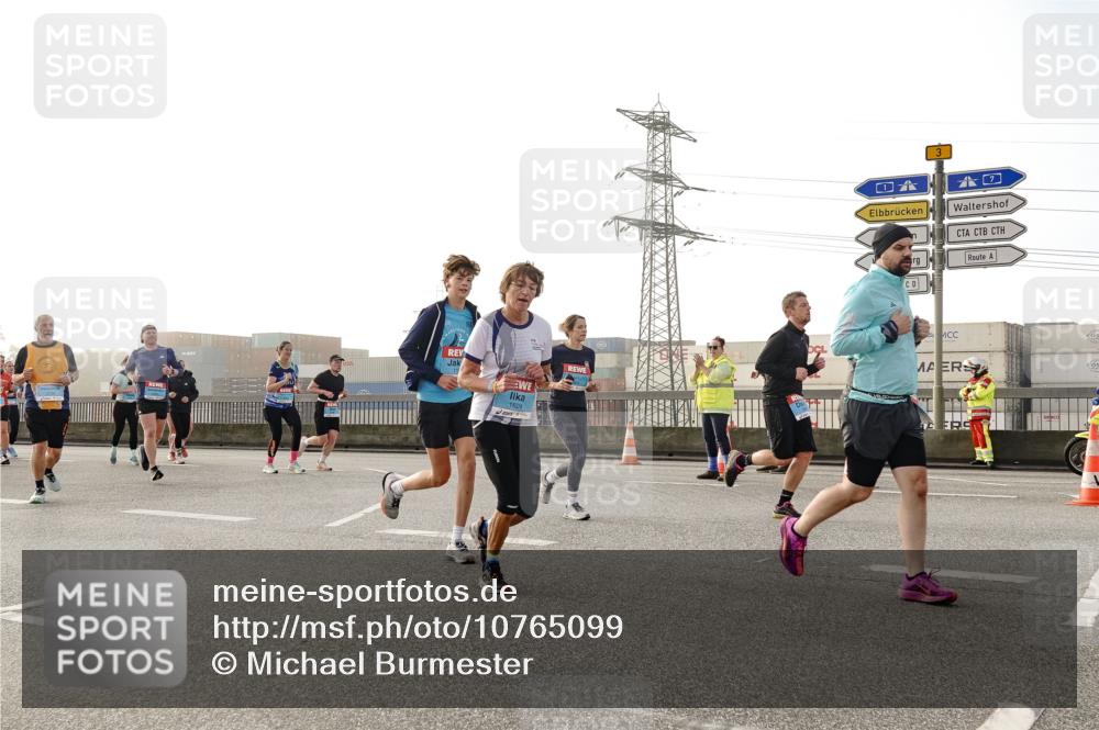 03.10.2026 - Köhlbrandbrückenlauf Michael Burmester http://msf.ph/oto/10765099 03.10.2026 09:19:10 Position 3 1624, 3 meine-sportfotos.de