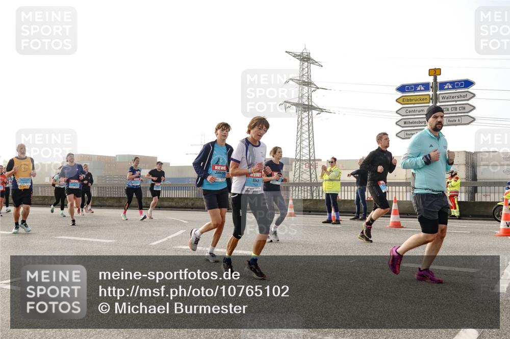 03.10.2026 - Köhlbrandbrückenlauf Michael Burmester http://msf.ph/oto/10765102 03.10.2026 09:19:10 Position 3 1624, 3 meine-sportfotos.de