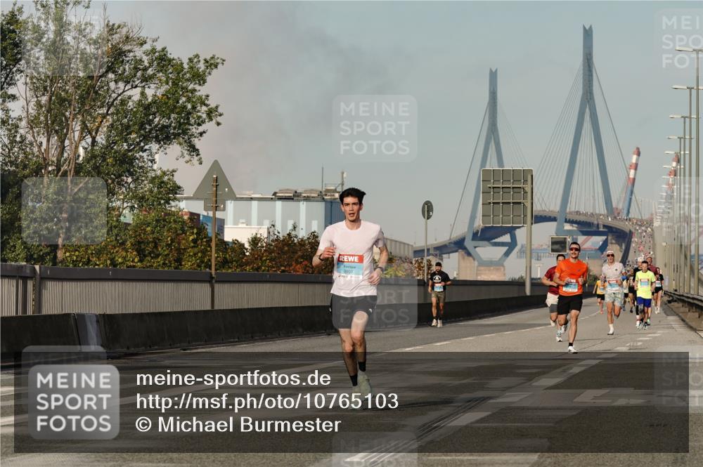 03.10.2026 - Köhlbrandbrückenlauf Michael Burmester http://msf.ph/oto/10765103 03.10.2026 09:41:44 Position 3  meine-sportfotos.de