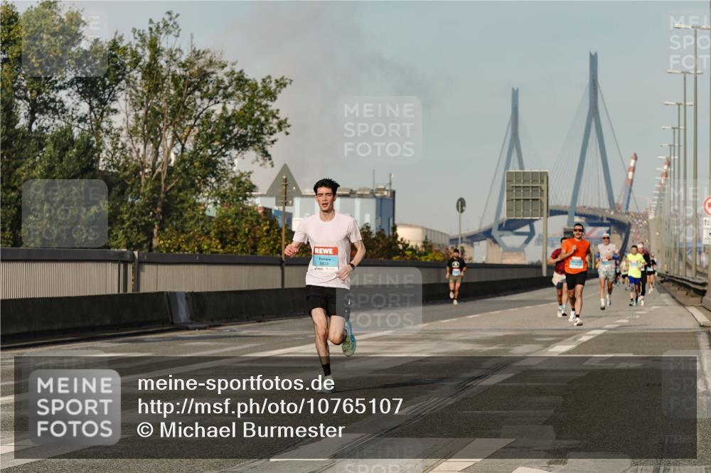 03.10.2026 - Köhlbrandbrückenlauf Michael Burmester http://msf.ph/oto/10765107 03.10.2026 09:41:45 Position 3 3803, 12 meine-sportfotos.de