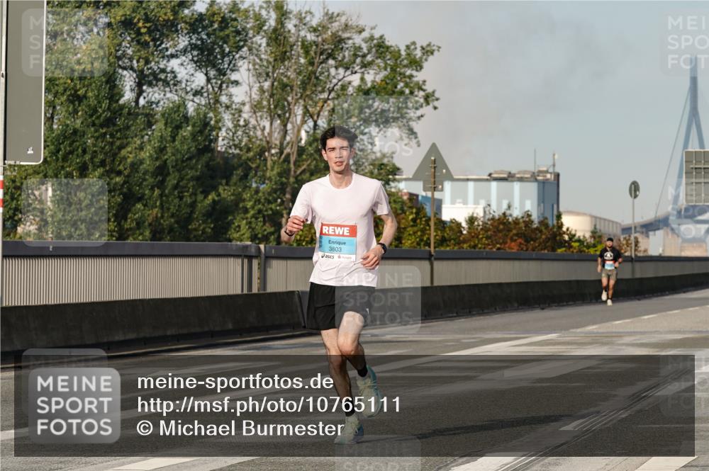 03.10.2026 - Köhlbrandbrückenlauf Michael Burmester http://msf.ph/oto/10765111 03.10.2026 09:41:46 Position 3 3803 meine-sportfotos.de