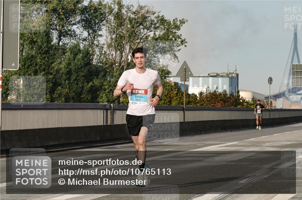 03.10.2026 - Köhlbrandbrückenlauf Michael Burmester http://msf.ph/oto/10765113 03.10.2026 09:41:47 Position 3 3803 meine-sportfotos.de