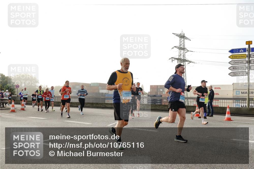 03.10.2026 - Köhlbrandbrückenlauf Michael Burmester http://msf.ph/oto/10765116 03.10.2026 09:19:13 Position 3 2765 meine-sportfotos.de