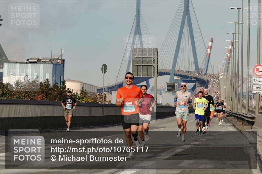 03.10.2026 - Köhlbrandbrückenlauf Michael Burmester http://msf.ph/oto/10765117 03.10.2026 09:41:49 Position 3 1972, 12, 5 meine-sportfotos.de