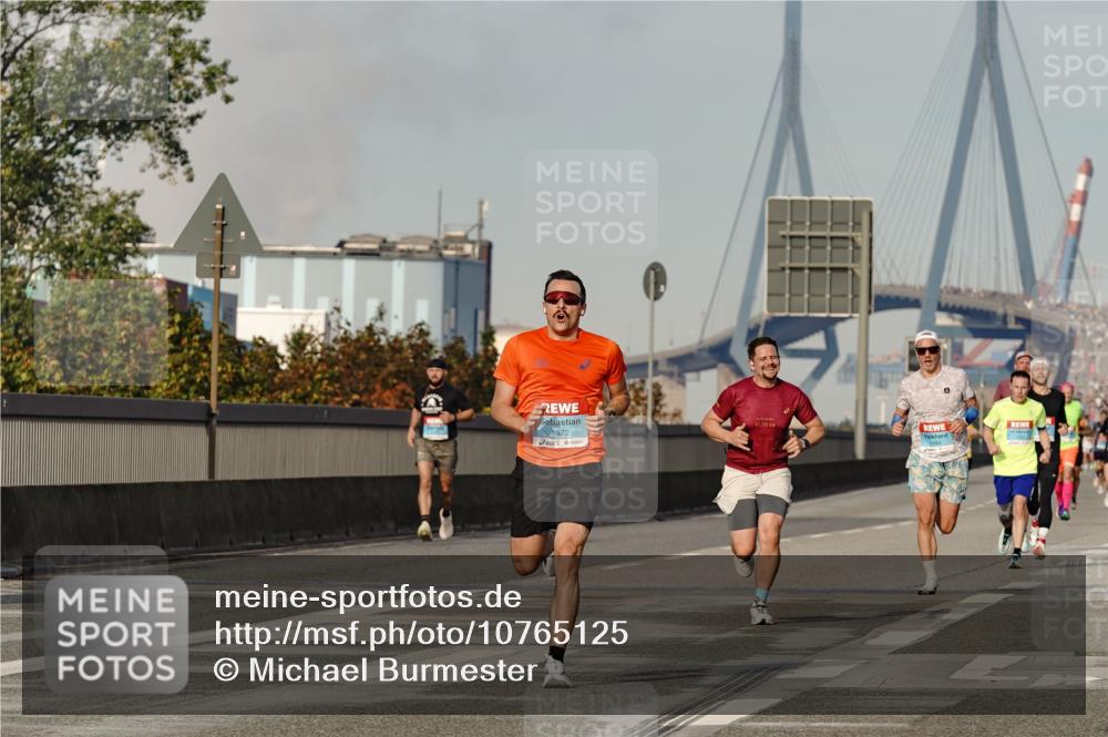 03.10.2026 - Köhlbrandbrückenlauf Michael Burmester http://msf.ph/oto/10765125 03.10.2026 09:41:51 Position 3 1972, 42, 195 meine-sportfotos.de