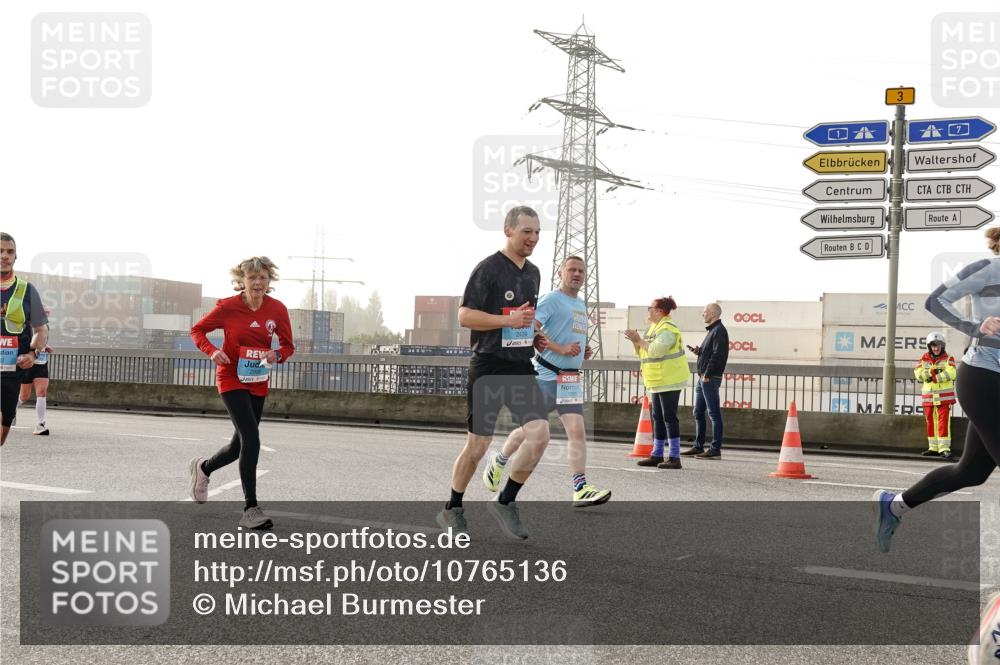 03.10.2026 - Köhlbrandbrückenlauf Michael Burmester http://msf.ph/oto/10765136 03.10.2026 09:19:16 Position 3 828, 2439 meine-sportfotos.de