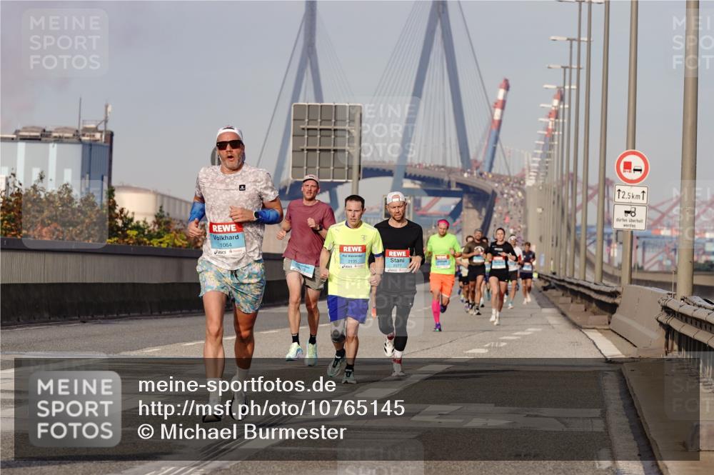 03.10.2026 - Köhlbrandbrückenlauf Michael Burmester http://msf.ph/oto/10765145 03.10.2026 09:41:56 Position 3 1064, 2135, 2077, 12, 5 meine-sportfotos.de