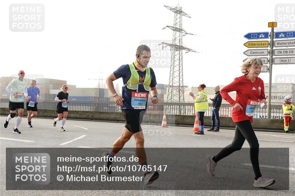 03.10.2026 - Köhlbrandbrückenlauf Michael Burmester http://msf.ph/oto/10765147 03.10.2026 09:19:18 Position 3 1882, 3 meine-sportfotos.de