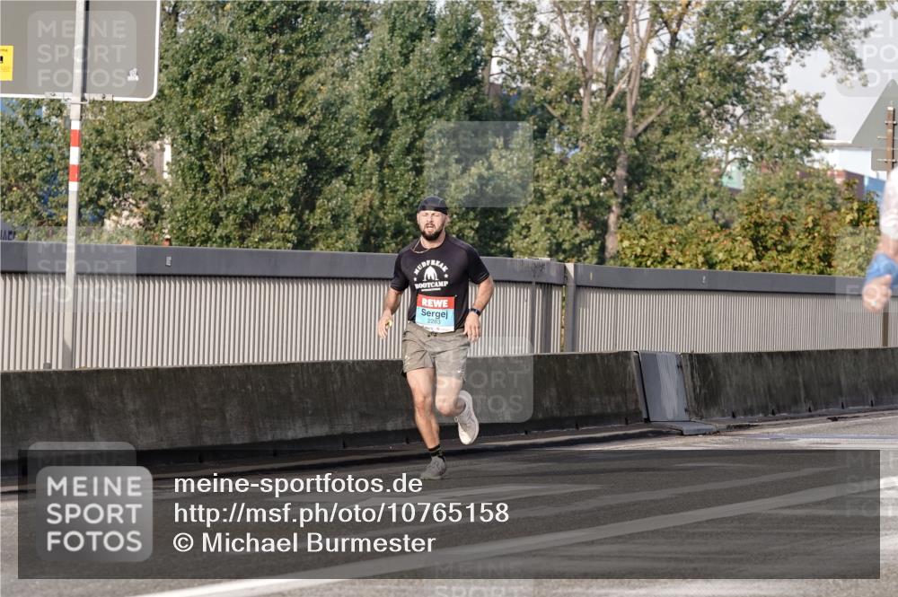 03.10.2026 - Köhlbrandbrückenlauf Michael Burmester http://msf.ph/oto/10765158 03.10.2026 09:42:00 Position 3 2283 meine-sportfotos.de