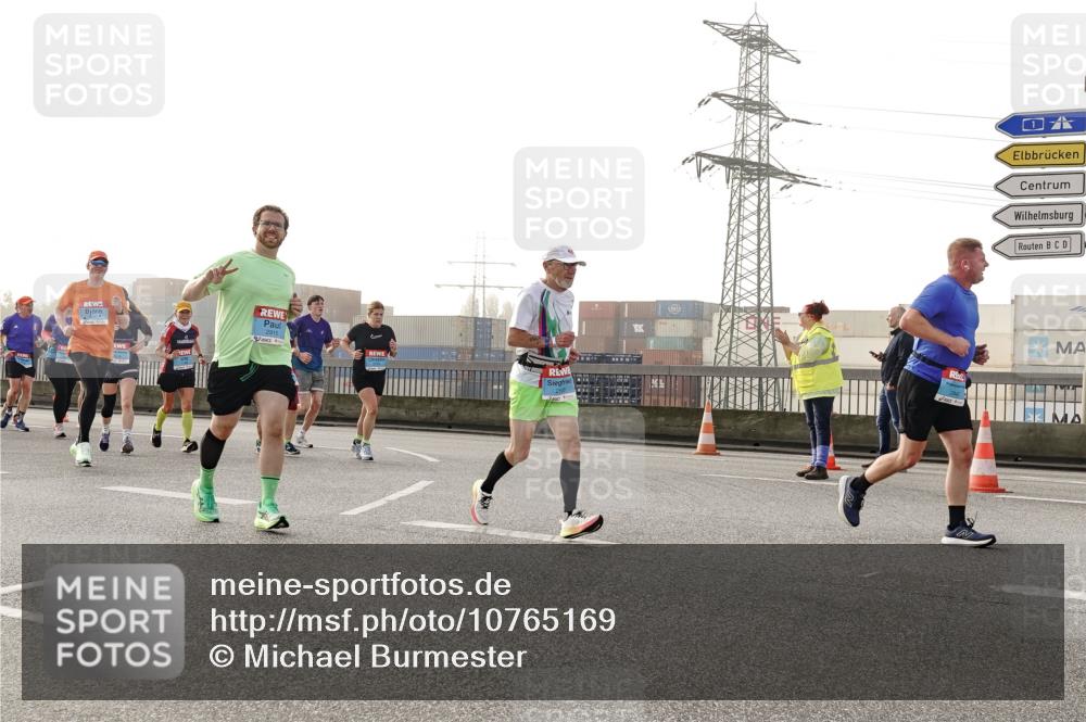 03.10.2026 - Köhlbrandbrückenlauf Michael Burmester http://msf.ph/oto/10765169 03.10.2026 09:19:21 Position 3 2915 meine-sportfotos.de
