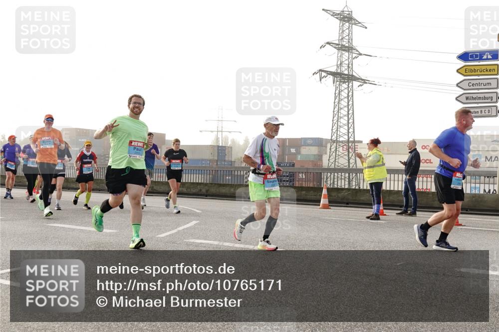 03.10.2026 - Köhlbrandbrückenlauf Michael Burmester http://msf.ph/oto/10765171 03.10.2026 09:19:21 Position 3 00 meine-sportfotos.de