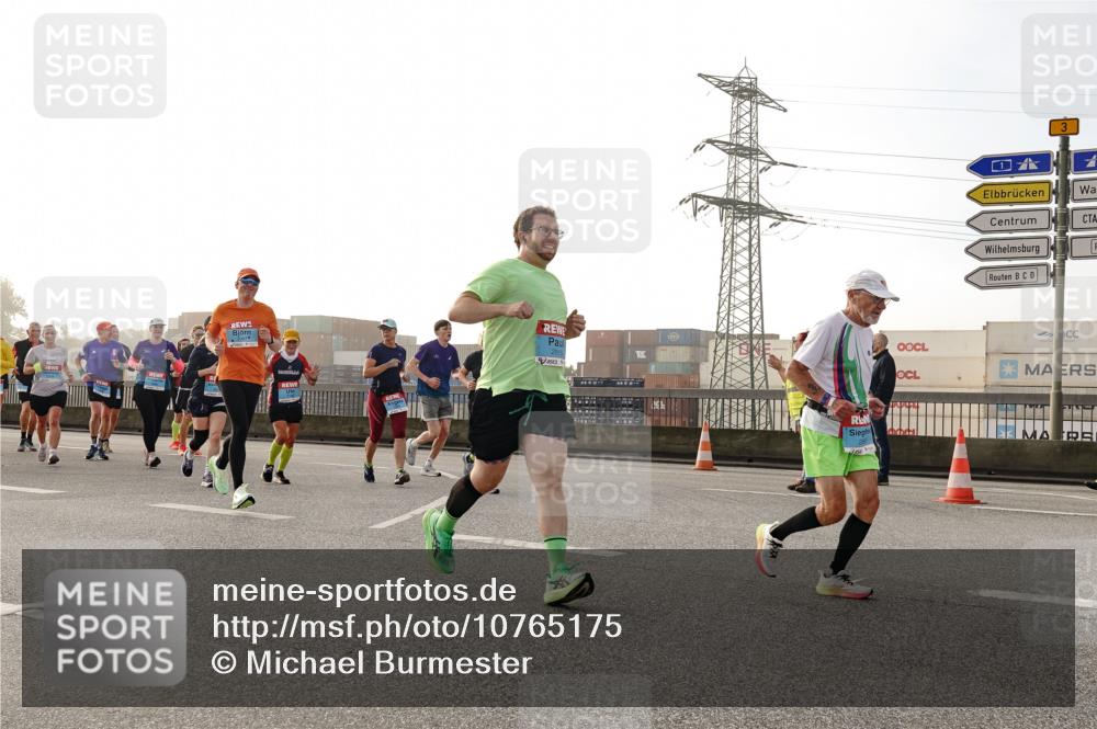 03.10.2026 - Köhlbrandbrückenlauf Michael Burmester http://msf.ph/oto/10765175 03.10.2026 09:19:22 Position 3  meine-sportfotos.de