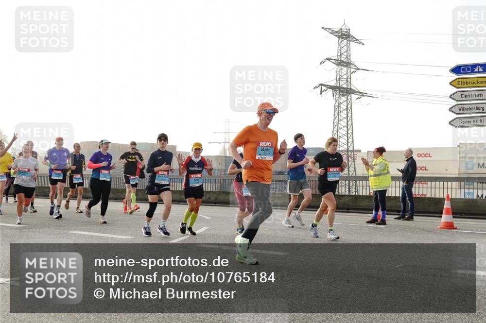 03.10.2026 - Köhlbrandbrückenlauf Michael Burmester http://msf.ph/oto/10765184 03.10.2026 09:19:23 Position 3 2618, 2087 meine-sportfotos.de