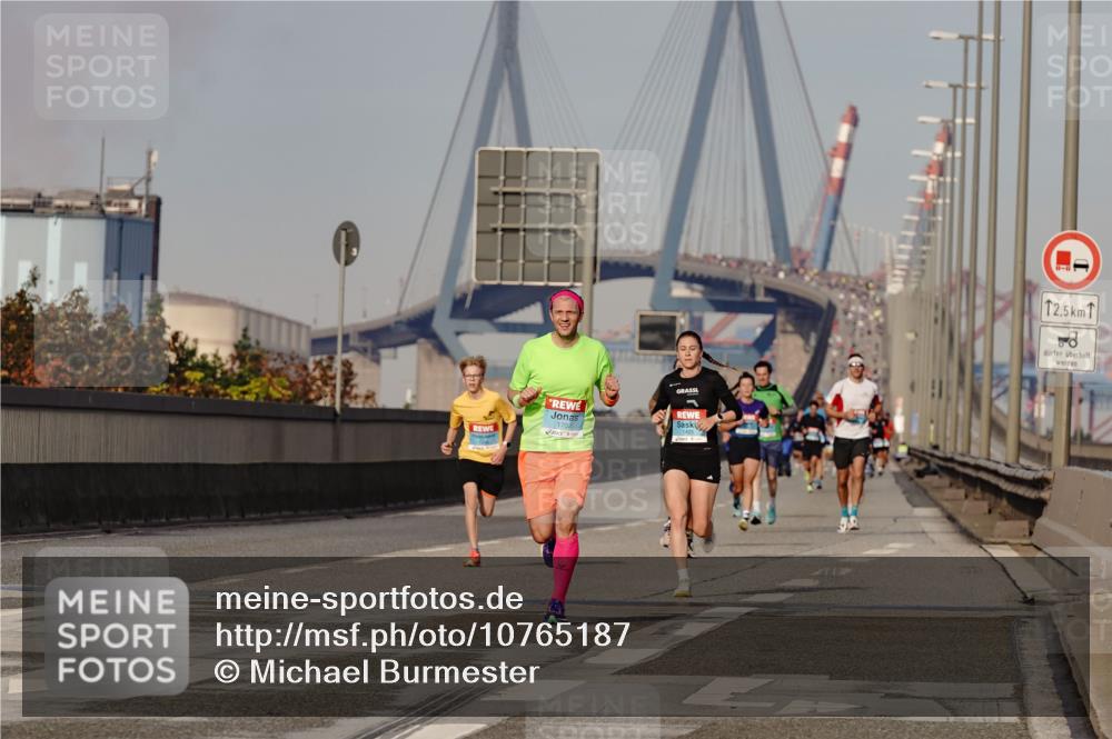 03.10.2026 - Köhlbrandbrückenlauf Michael Burmester http://msf.ph/oto/10765187 03.10.2026 09:42:06 Position 3 1702, 1425, 12, 5 meine-sportfotos.de