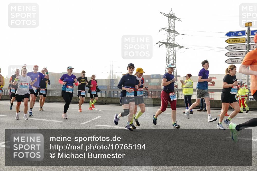 03.10.2026 - Köhlbrandbrückenlauf Michael Burmester http://msf.ph/oto/10765194 03.10.2026 09:19:24 Position 3 2618, 3 meine-sportfotos.de