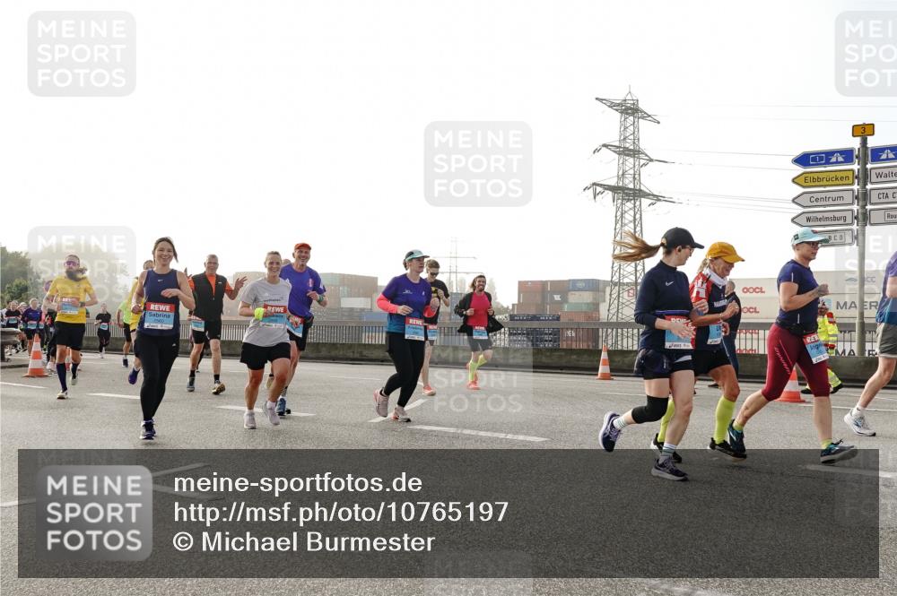 03.10.2026 - Köhlbrandbrückenlauf Michael Burmester http://msf.ph/oto/10765197 03.10.2026 09:19:24 Position 3  meine-sportfotos.de