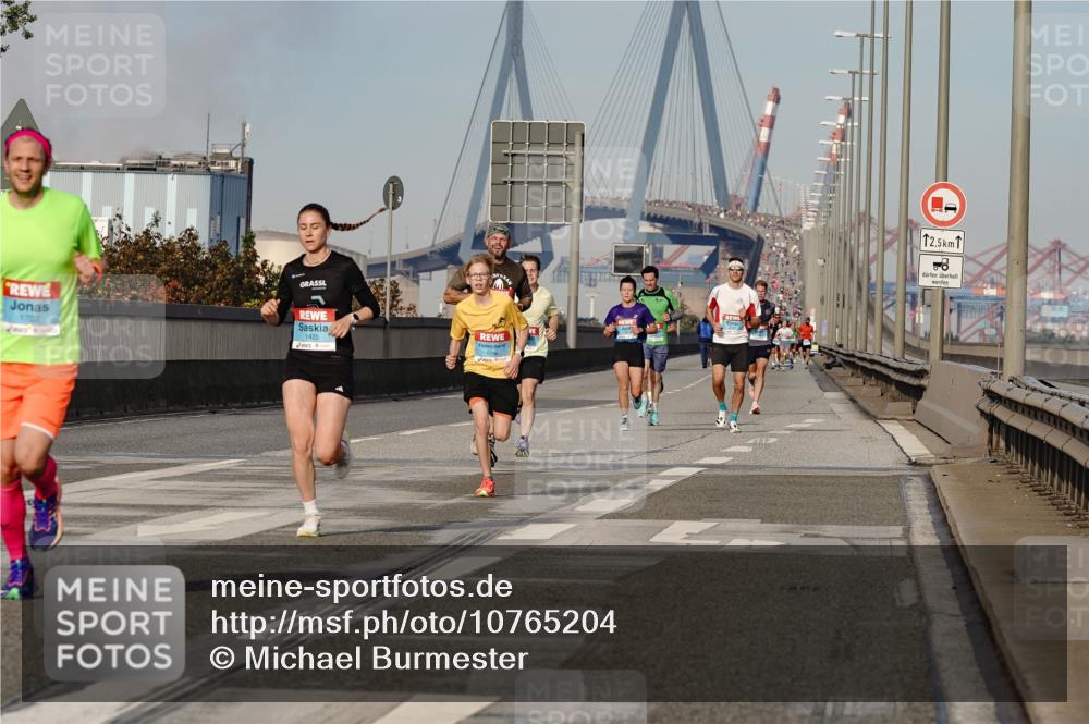 03.10.2026 - Köhlbrandbrückenlauf Michael Burmester http://msf.ph/oto/10765204 03.10.2026 09:42:12 Position 3 1425, 1702, 12, 5, 58 meine-sportfotos.de