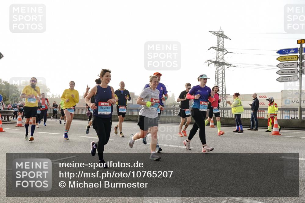 03.10.2026 - Köhlbrandbrückenlauf Michael Burmester http://msf.ph/oto/10765207 03.10.2026 09:19:25 Position 3 2560 meine-sportfotos.de