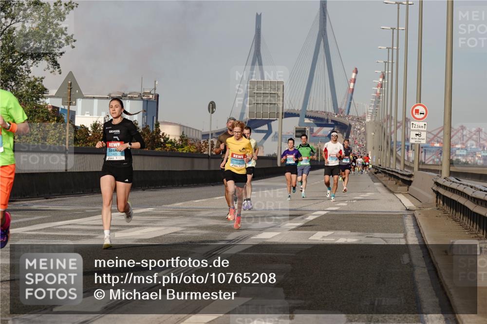 03.10.2026 - Köhlbrandbrückenlauf Michael Burmester http://msf.ph/oto/10765208 03.10.2026 09:42:13 Position 3 1425, 129, 1, 12, 5 meine-sportfotos.de