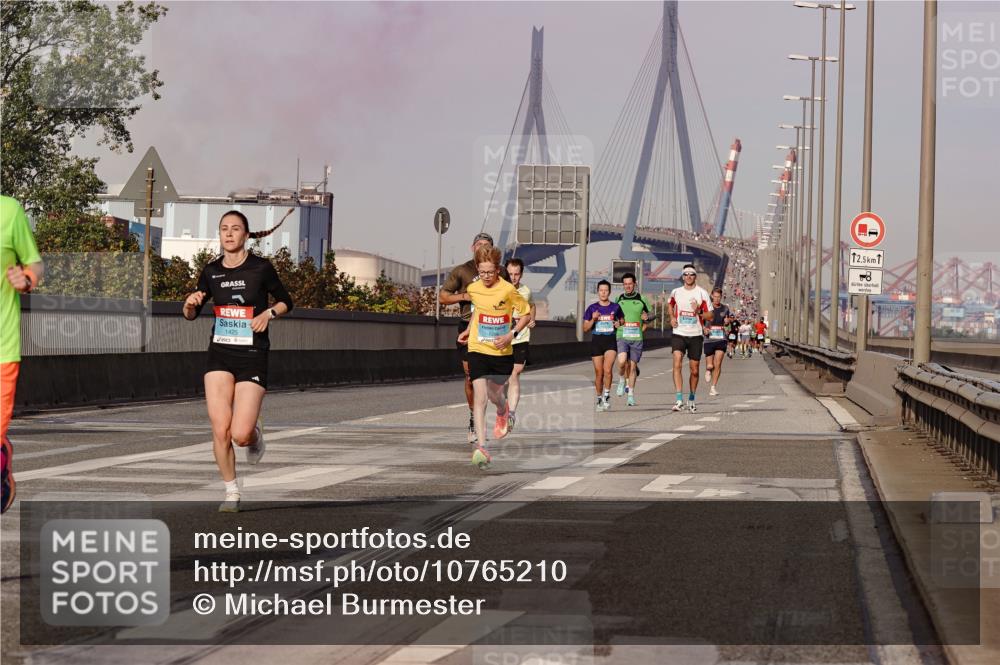 03.10.2026 - Köhlbrandbrückenlauf Michael Burmester http://msf.ph/oto/10765210 03.10.2026 09:42:13 Position 3 1425, 1296, 12, 5 meine-sportfotos.de