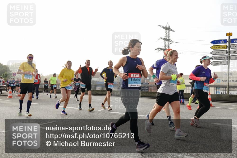 03.10.2026 - Köhlbrandbrückenlauf Michael Burmester http://msf.ph/oto/10765213 03.10.2026 09:19:26 Position 3 2560 meine-sportfotos.de