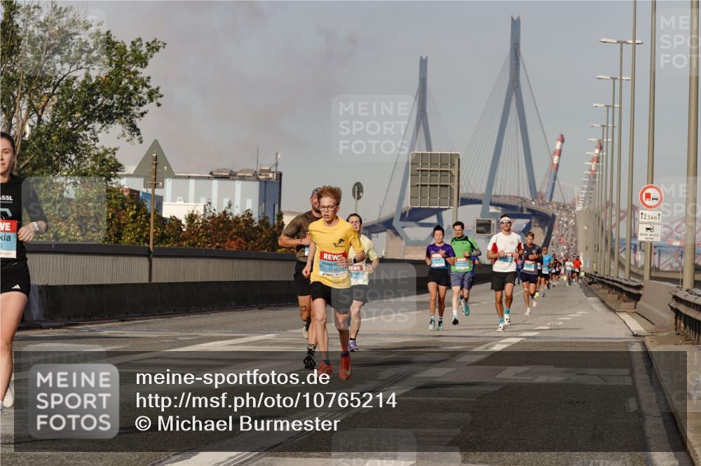 03.10.2026 - Köhlbrandbrückenlauf Michael Burmester http://msf.ph/oto/10765214 03.10.2026 09:42:16 Position 3 5, 1296, 12, 5 meine-sportfotos.de