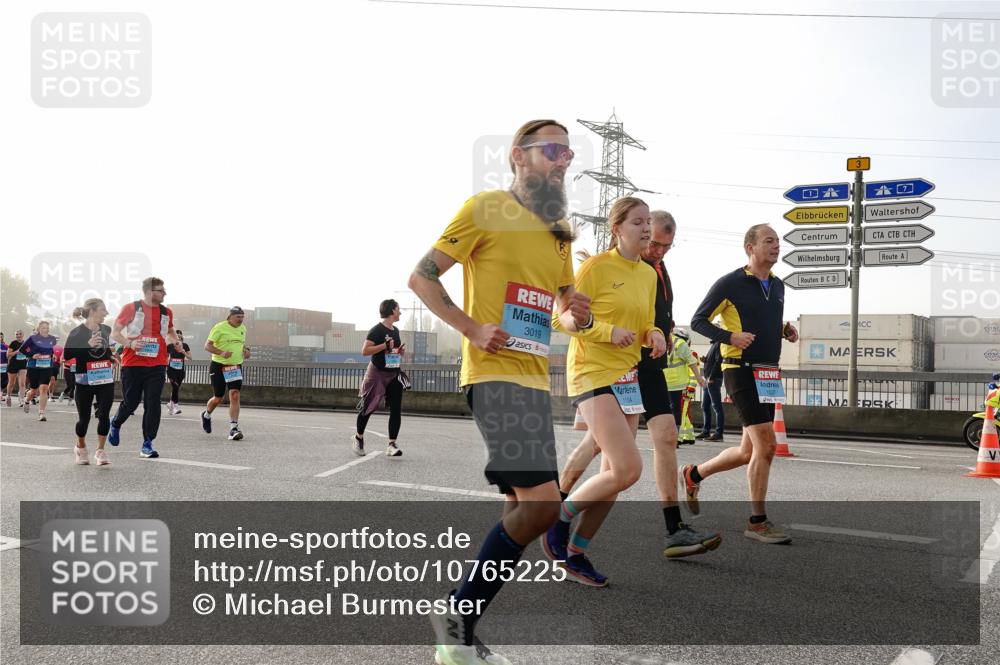 03.10.2026 - Köhlbrandbrückenlauf Michael Burmester http://msf.ph/oto/10765225 03.10.2026 09:19:28 Position 3 3019, 1104 meine-sportfotos.de