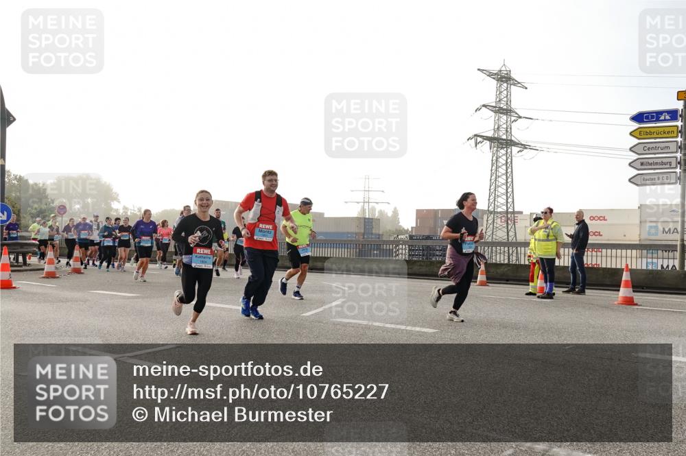 03.10.2026 - Köhlbrandbrückenlauf Michael Burmester http://msf.ph/oto/10765227 03.10.2026 09:19:28 Position 3 1804 meine-sportfotos.de