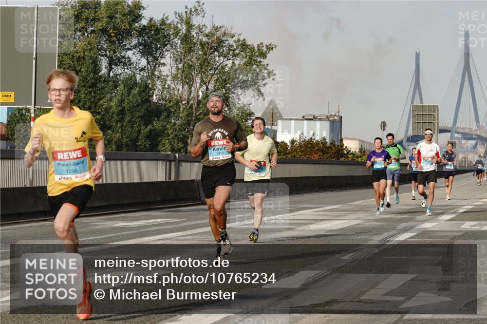 03.10.2026 - Köhlbrandbrückenlauf Michael Burmester http://msf.ph/oto/10765234 03.10.2026 09:42:20 Position 3 1296, 1413 meine-sportfotos.de