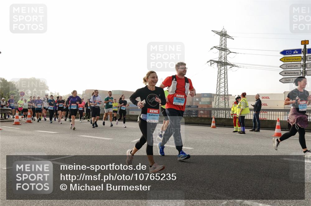 03.10.2026 - Köhlbrandbrückenlauf Michael Burmester http://msf.ph/oto/10765235 03.10.2026 09:19:29 Position 3 1804 meine-sportfotos.de