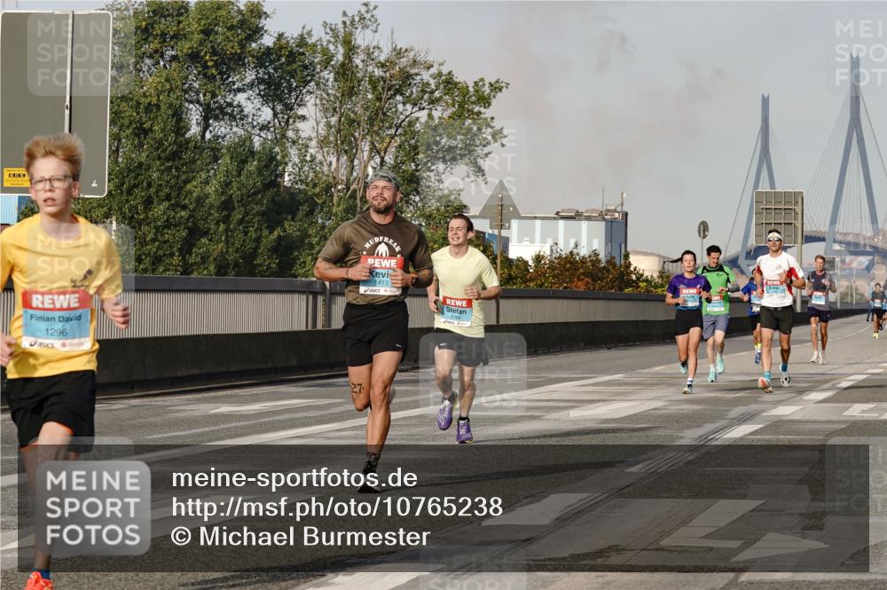 03.10.2026 - Köhlbrandbrückenlauf Michael Burmester http://msf.ph/oto/10765238 03.10.2026 09:42:20 Position 3 1296, 1413, 27, 2125 meine-sportfotos.de