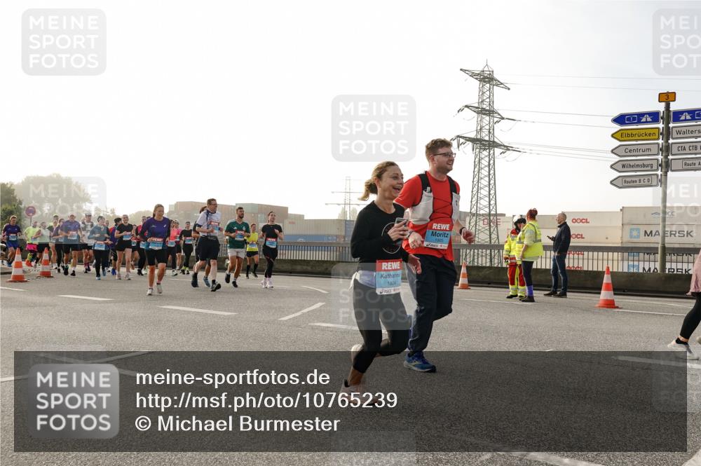 03.10.2026 - Köhlbrandbrückenlauf Michael Burmester http://msf.ph/oto/10765239 03.10.2026 09:19:30 Position 3 1804, 1805, 3 meine-sportfotos.de