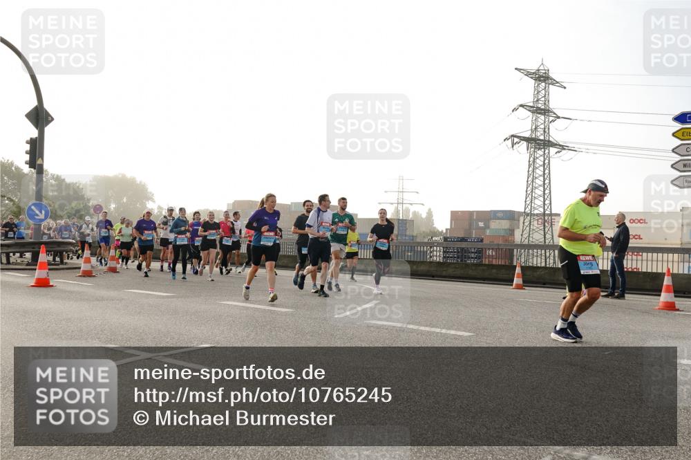 03.10.2026 - Köhlbrandbrückenlauf Michael Burmester http://msf.ph/oto/10765245 03.10.2026 09:19:30 Position 3 4 meine-sportfotos.de