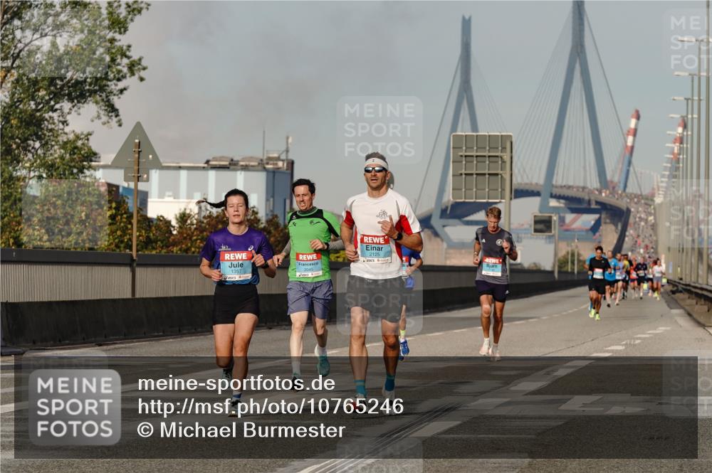 03.10.2026 - Köhlbrandbrückenlauf Michael Burmester http://msf.ph/oto/10765246 03.10.2026 09:42:23 Position 3 1357, 2045, 2125 meine-sportfotos.de
