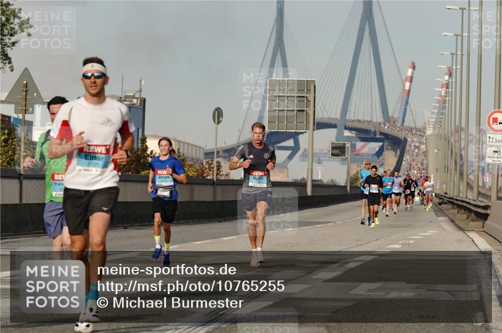 03.10.2026 - Köhlbrandbrückenlauf Michael Burmester http://msf.ph/oto/10765255 03.10.2026 09:42:25 Position 3 20, 2125, 2278, 12, 5 meine-sportfotos.de