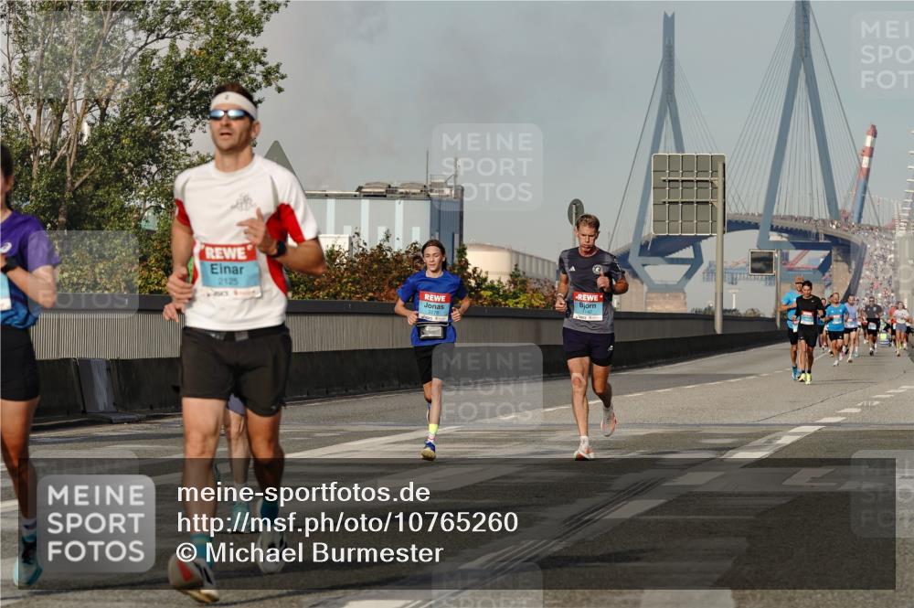 03.10.2026 - Köhlbrandbrückenlauf Michael Burmester http://msf.ph/oto/10765260 03.10.2026 09:42:26 Position 3 2125, 1142 meine-sportfotos.de