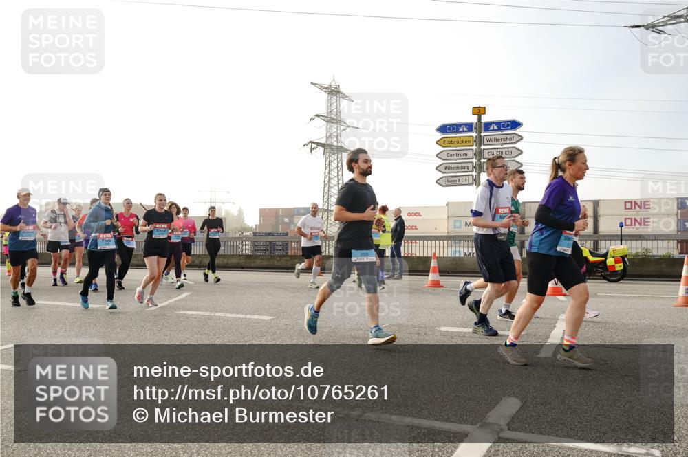 03.10.2026 - Köhlbrandbrückenlauf Michael Burmester http://msf.ph/oto/10765261 03.10.2026 09:19:33 Position 3  meine-sportfotos.de