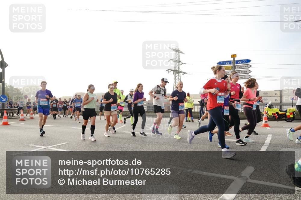 03.10.2026 - Köhlbrandbrückenlauf Michael Burmester http://msf.ph/oto/10765285 03.10.2026 09:19:36 Position 3 3, 2961 meine-sportfotos.de
